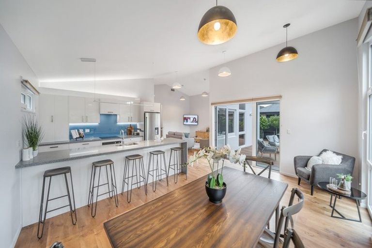 Photo of property in 24 Fovant Street, Russley, Christchurch, 8042