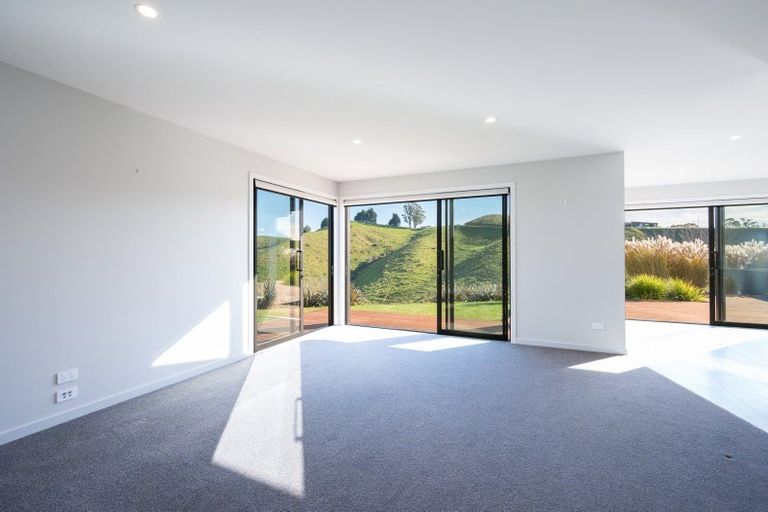 Photo of property in 30 Huntaway Close, Stoke, Nelson, 7011