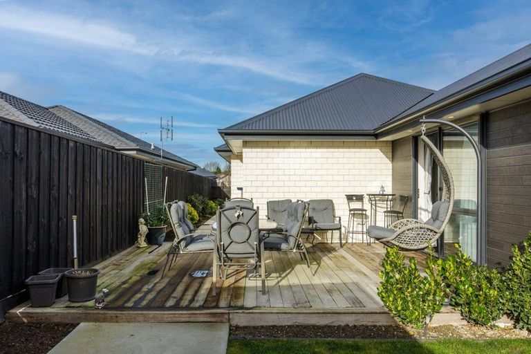 Photo of property in 16 Quinn Crescent, Woodend, 7610