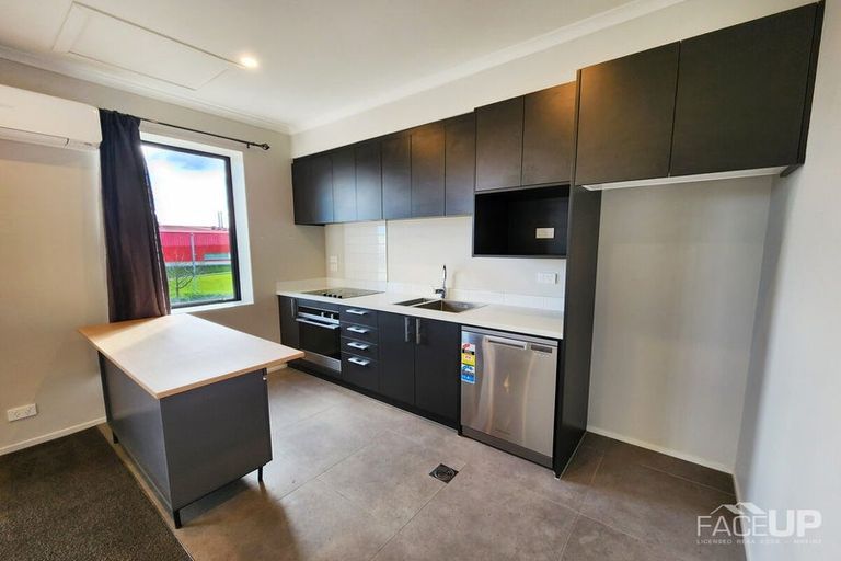 Photo of property in 3/7 Uku Lane, Hobsonville, Auckland, 0616