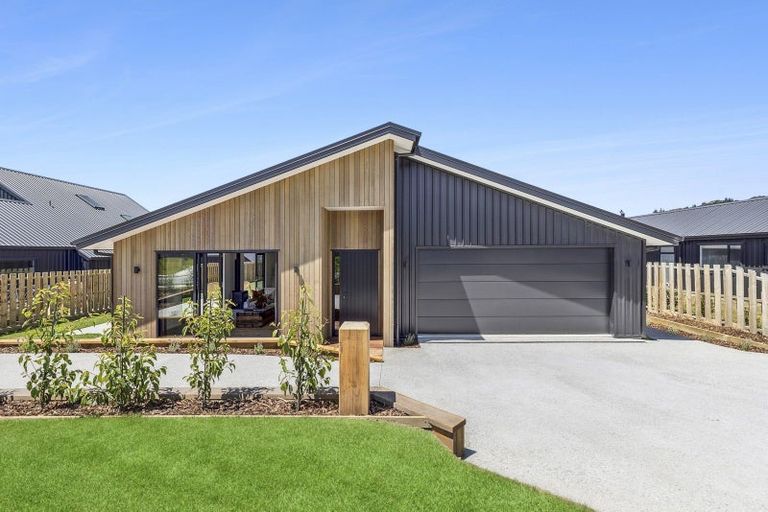 Photo of property in Northlake, 10 Linnburn Road, Wanaka, 9305