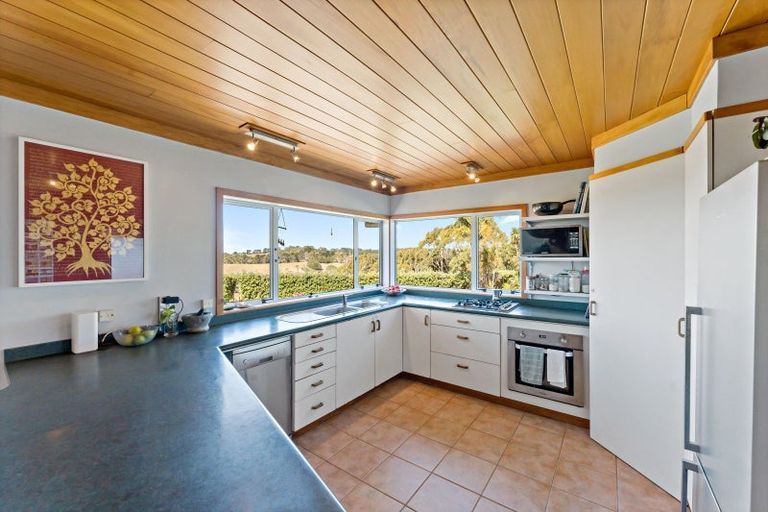 Photo of property in 221 Amreins Road, Taupaki, Henderson, 0782
