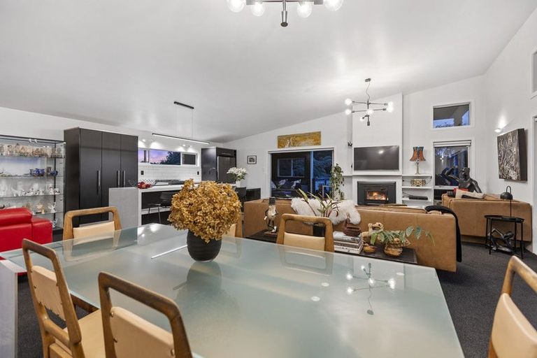 Photo of property in 418 Kaipikari Road, Urenui, 4375