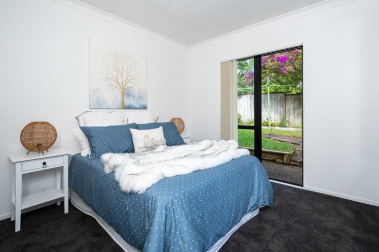 Photo of property in 3 Parani Court, Te Atatu Peninsula, Auckland, 0610