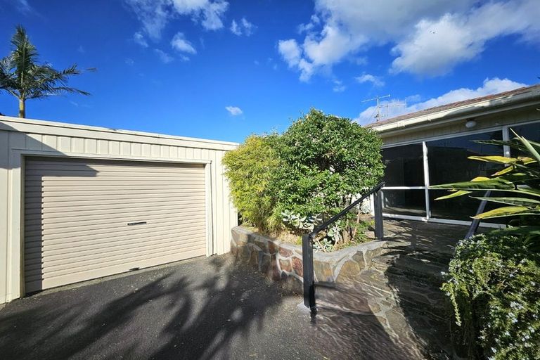 Photo of property in 3/1004 Papamoa Beach Road, Papamoa Beach, Papamoa, 3118