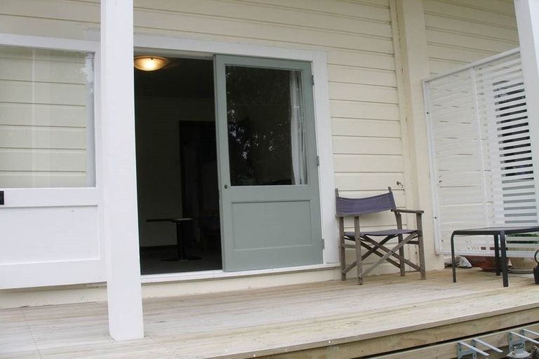 Photo of property in 10-12 Lavaud Street, Berhampore, Wellington, 6023