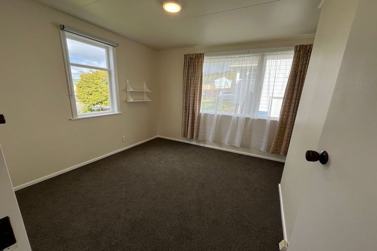 Photo of property in 23 Rangituhi Crescent, Takapuwahia, Porirua, 5022