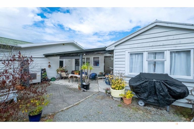 Photo of property in 66 Peel Street, Geraldine, 7930