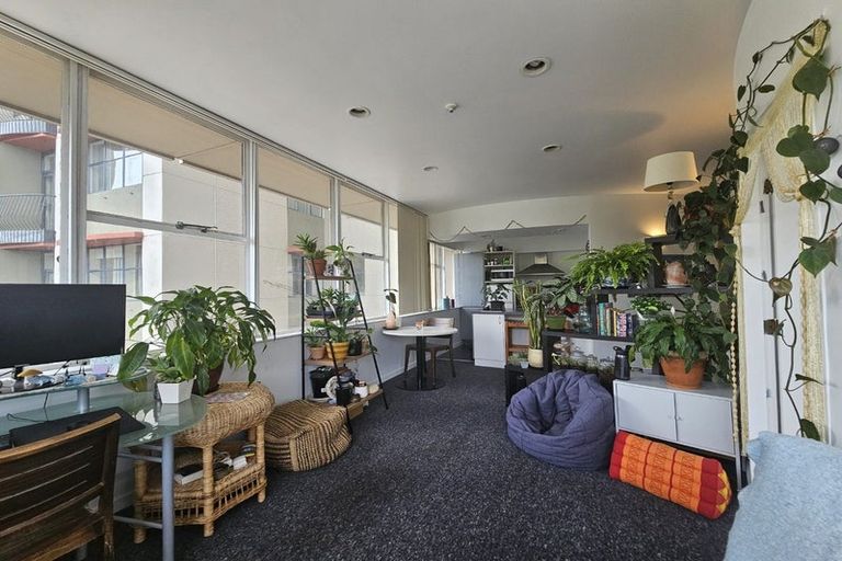 Photo of property in Terrace Tower Apartments, 6e/126 The Terrace, Wellington Central, Wellington, 6011