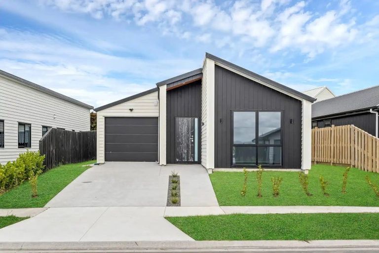 Photo of property in 13 Pourewa Street, Te Kauwhata, 3710