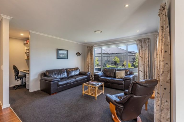 Photo of property in 14 Boysenberry Grove, Richmond, 7020