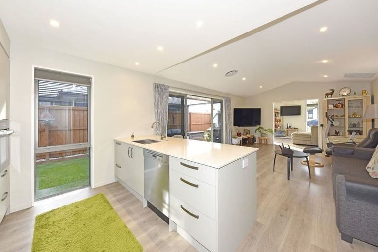 Photo of property in 76 Muirhill Street, Halswell, Christchurch, 8025