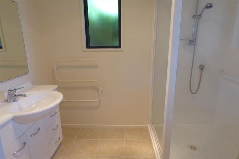 Photo of property in 30a Peer Street, Upper Riccarton, Christchurch, 8041