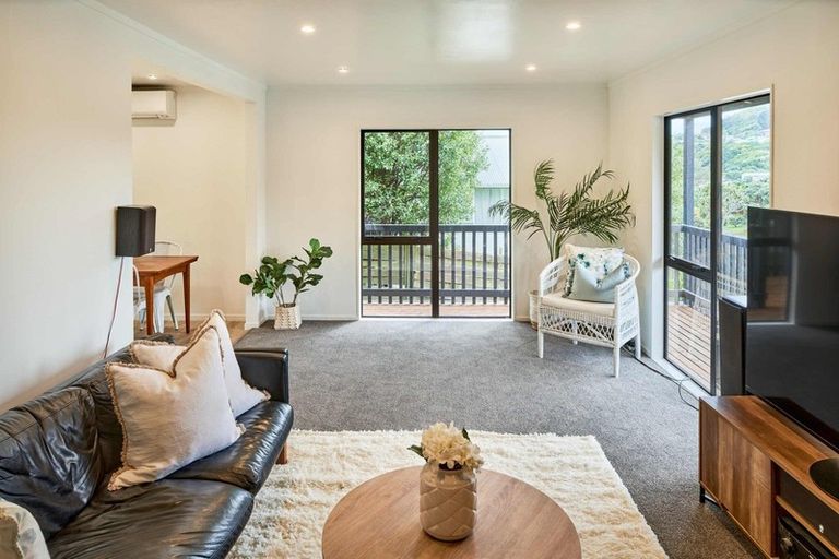 Photo of property in 63 Omapere Street, Whitby, Porirua, 5024