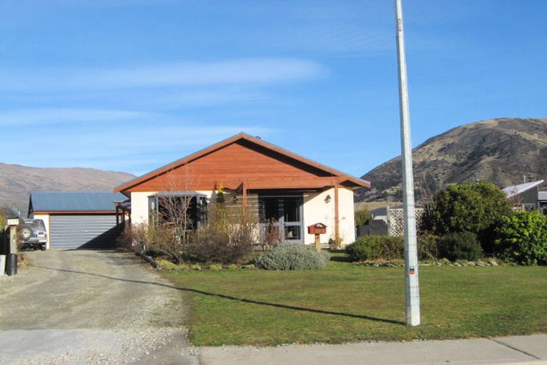 Photo of property in 235 Stone Street, Wanaka, 9305