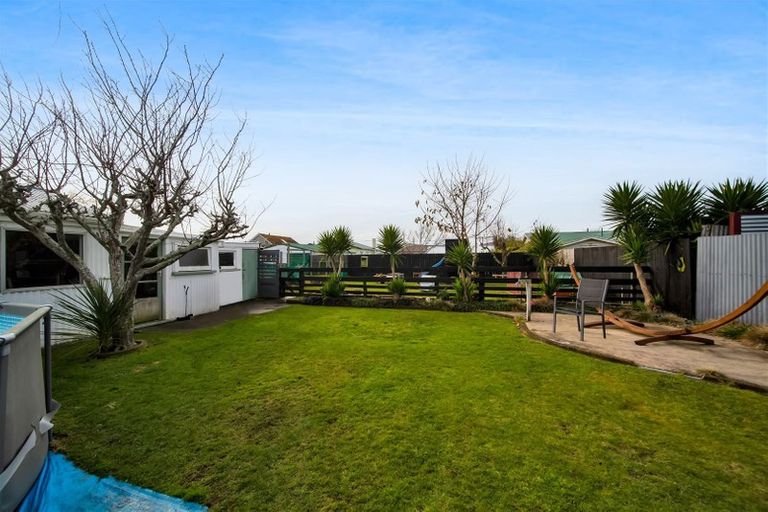 Photo of property in 20 Reid Avenue, Hawera, 4610