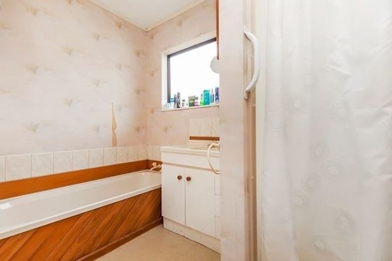 Photo of property in 304a Main Road, Tawa, Wellington, 5028