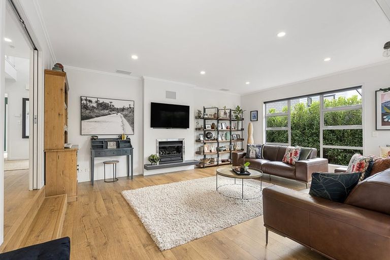 Photo of property in 6 Regent Street, Devonport, Auckland, 0624