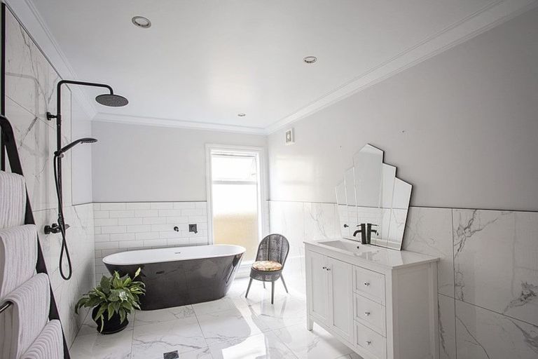 Photo of property in 5 Christine Drive, Coopers Beach, 0420