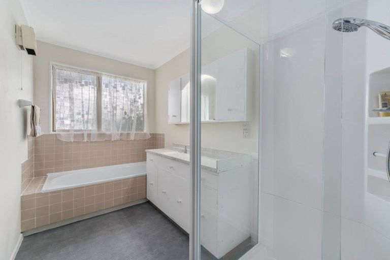 Photo of property in 29 Olive Terrace, Paraparaumu Beach, Paraparaumu, 5032