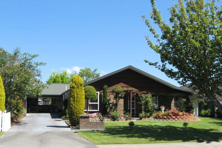 Photo of property in 37 Isaac Wilson Road, Kaiapoi, 7630