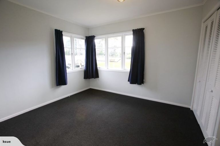 Photo of property in 1/18 Toru Street, Te Atatu Peninsula, Auckland, 0610