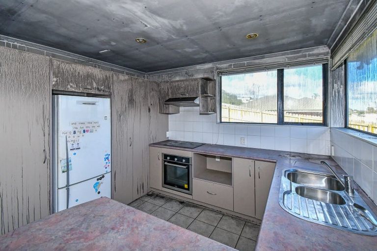 Photo of property in 19 Keri Vista Rise, Papakura, 2110