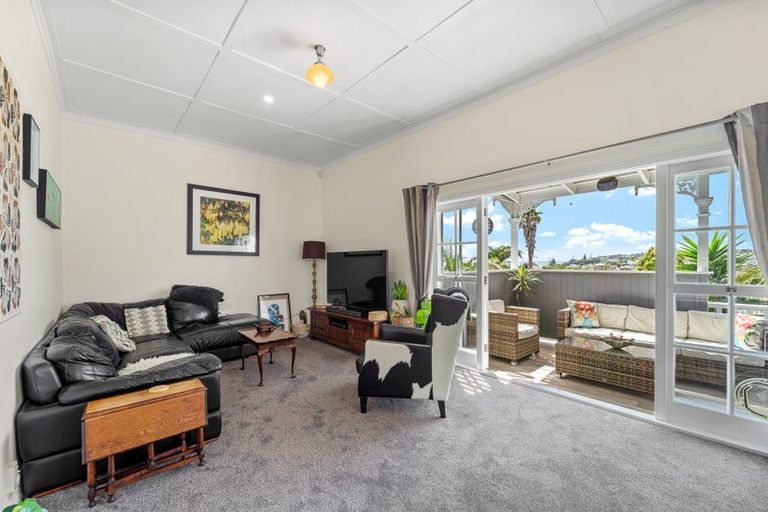 Photo of property in 1243 Whangaparaoa Road, Gulf Harbour, Whangaparaoa, 0930