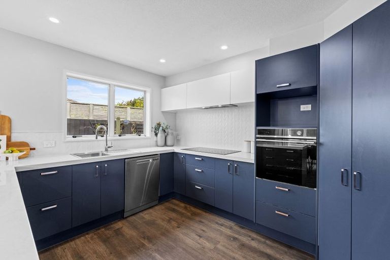 Photo of property in 2/46 Orlando Crescent, Waimairi Beach, Christchurch, 8083