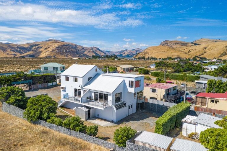 Photo of property in 65 Hillview Road, Birdlings Flat, Little River, 7591