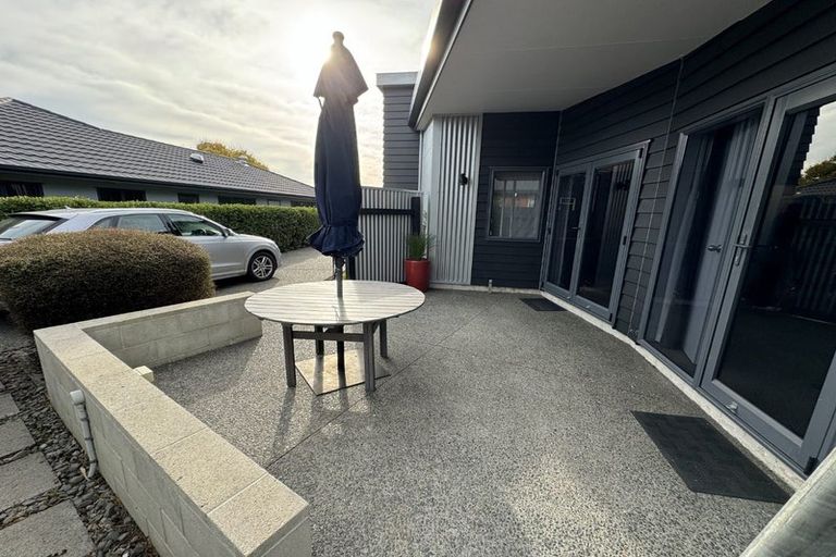Photo of property in 48 Lucknow Road, Havelock North, 4130
