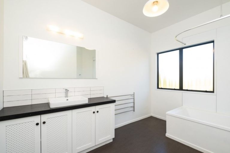 Photo of property in 95 Richmond Road, Clive, Hastings, 4180