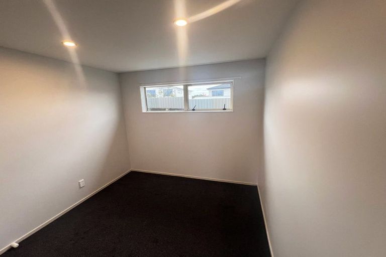 Photo of property in 1 Gambare Place, Wattle Downs, Auckland, 2103