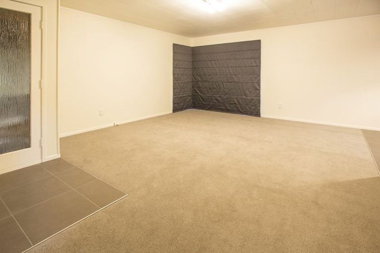 Photo of property in 1/48 Archmillen Avenue, Pakuranga Heights, Auckland, 2010