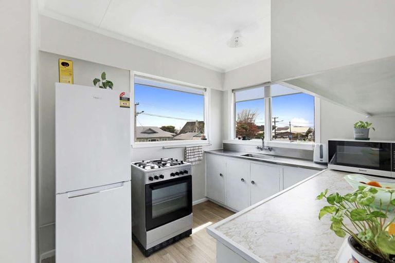 Photo of property in 355 Saint Aubyn Street, Moturoa, New Plymouth, 4310