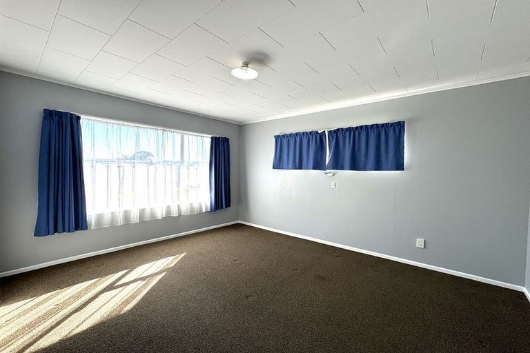 Photo of property in 20 Stewart Crescent, Hokowhitu, Palmerston North, 4410