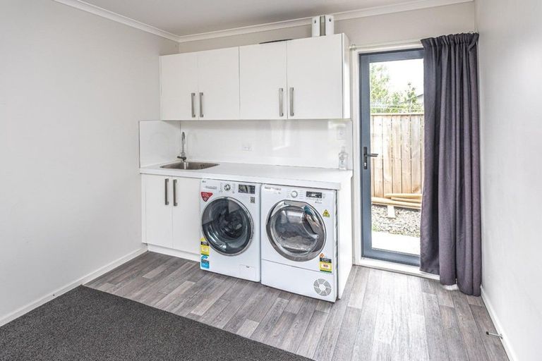 Photo of property in 4 Buckingham Place, Springvale, Whanganui, 4501