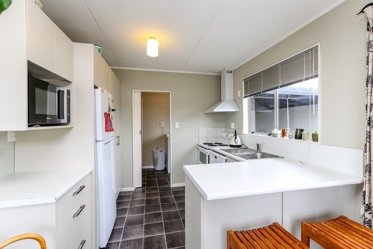 Photo of property in 112a Wairau Road, Oakura, 4314