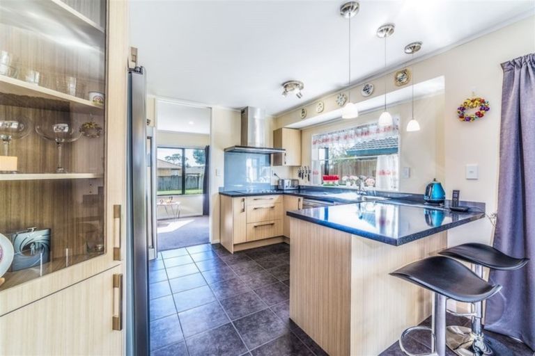 Photo of property in 2 Shenton Place, Burswood, Auckland, 2013