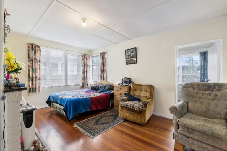 Photo of property in 180 Naenae Road, Naenae, Lower Hutt, 5011