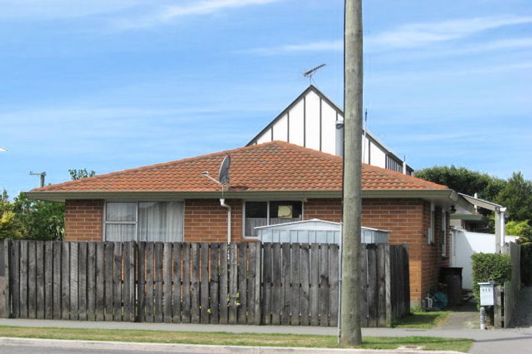 Photo of property in 2/111 Estuary Road, South New Brighton, Christchurch, 8062