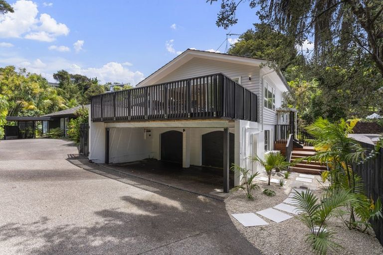 Photo of property in 1/14 Surville Place, Mairangi Bay, Auckland, 0630