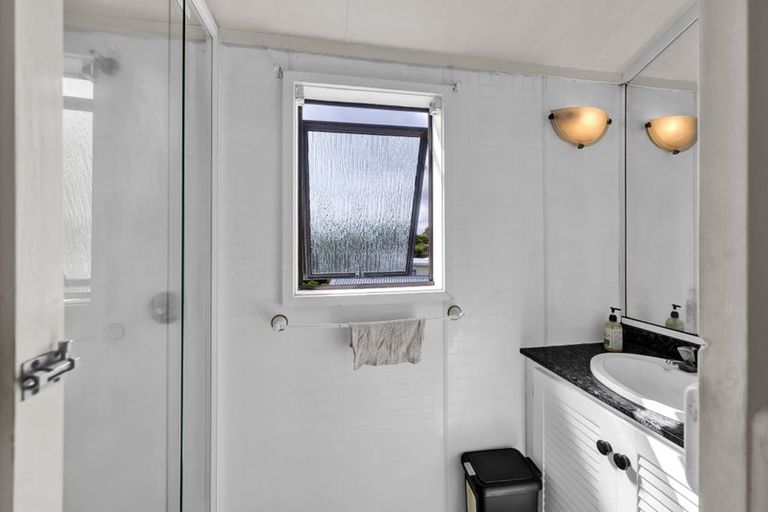 Photo of property in 16 Ropata Street, Hawera, 4610