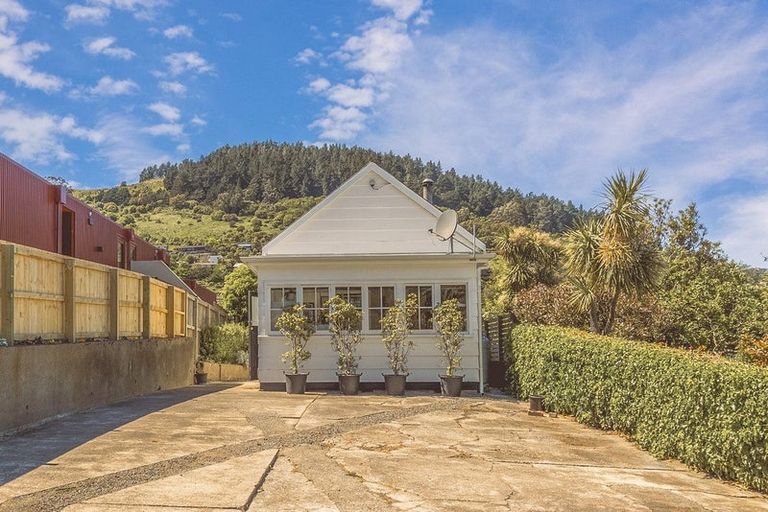 Photo of property in 40 Canterbury Street, Lyttelton, 8082