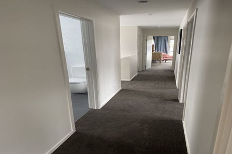 Photo of property in 4 Ruku Street, Long Bay, Auckland, 0630