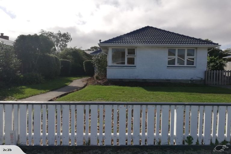 Photo of property in 16 Hurunui Street, Cracroft, Christchurch, 8025