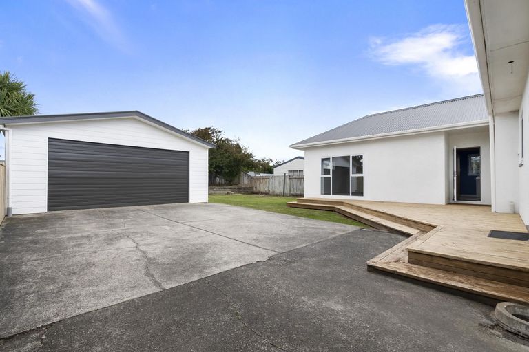 Photo of property in 63 Guy Avenue, Takaro, Palmerston North, 4410