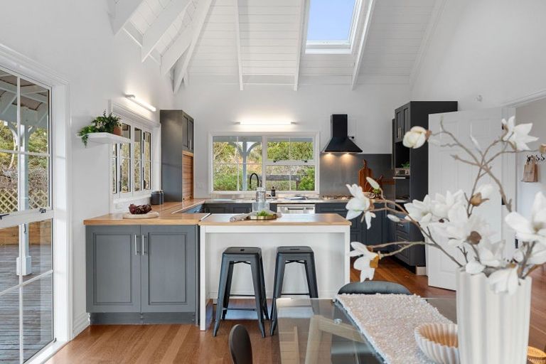 Photo of property in 184 Kuratawhiti Street, Woodside, Greytown, 5794
