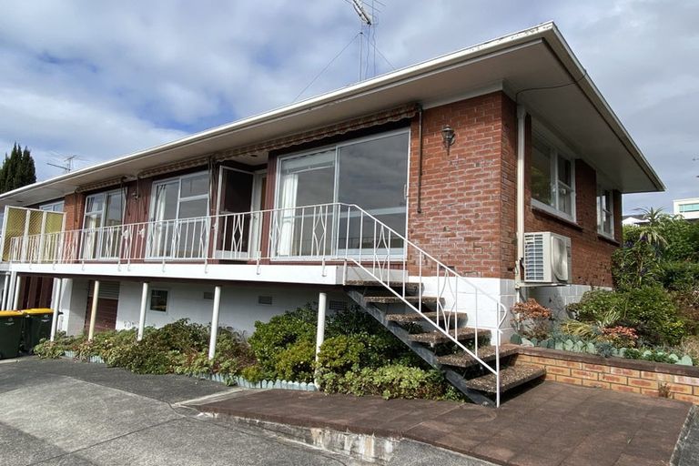 Photo of property in 1/2 Poseidon Place, Half Moon Bay, Auckland, 2012