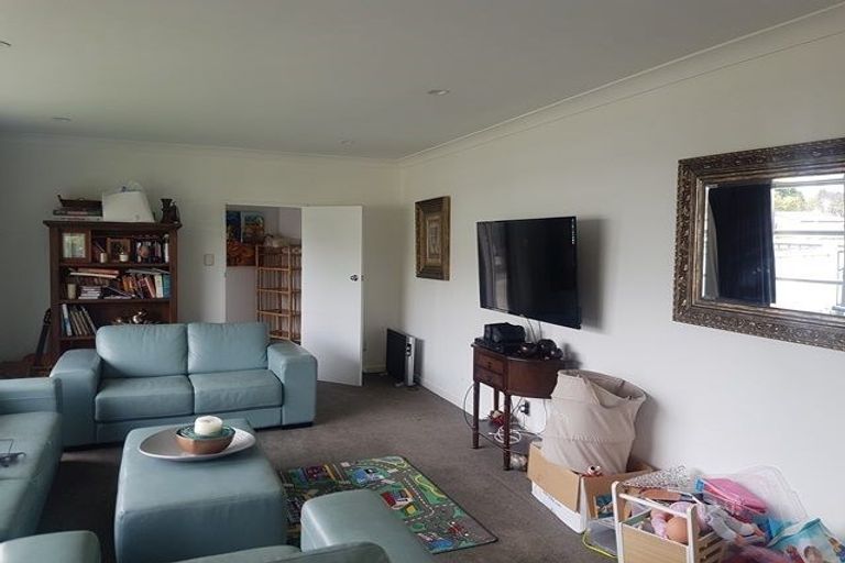 Photo of property in 79 Te Awe Awe Street, Hokowhitu, Palmerston North, 4410